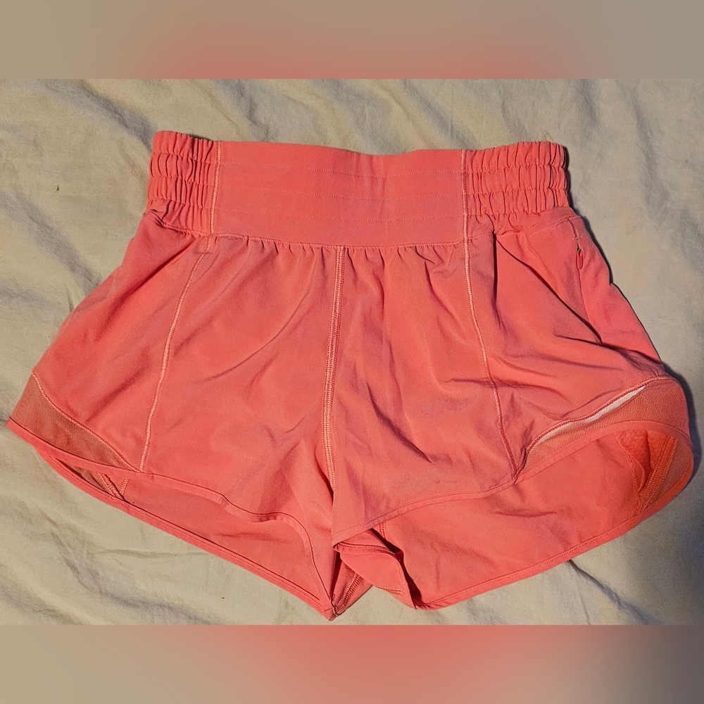 Lululemon size 4 hotty hot shorts